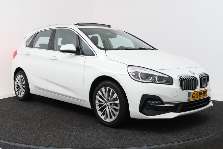 BMW 2 Serie Active Tourer 218i High Executive Edition (PANORAMADAK, TREKHAAK, STOELVERWARMING, CAMERA, DEALER ONDERHOUDEN)