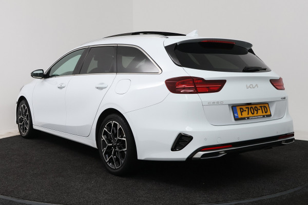 Kia Ceed Sportswagon 1.5 T-GDi GT-Line (PANORAMADAK, STOEL/STUUR VERWARMING, CAMERA, NAVIGATIE, PARKEERSENSOREN)