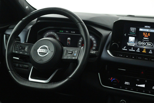 Nissan QASHQAI 1.3 MHEV Xtronic Tekna Plus (PANO, TREKHAAK, CAMERA, STUUR-/STOELVERWARMING, ELEKT. STOELEN, MEMORY)