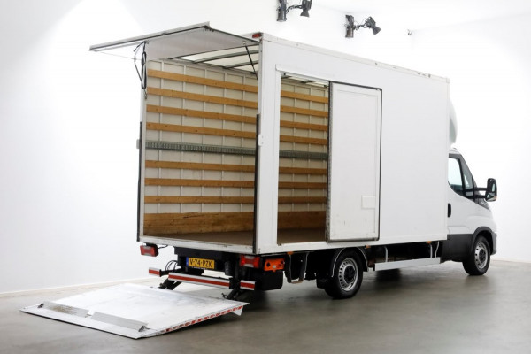 Iveco Daily 35S18 3.0 180pk HiMatic Automaat Bakwagen met laadklep H240cm 03-2022