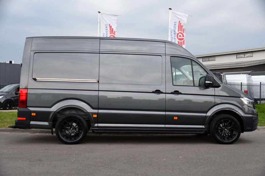 Volkswagen Crafter 35 2.0 TDI L3H3 PB Edition Camera, Adaptieve Cruise, Carplay, LED, Trekhaak, Multimedia, 140pk, Automaat, Sensoren, Uniek!