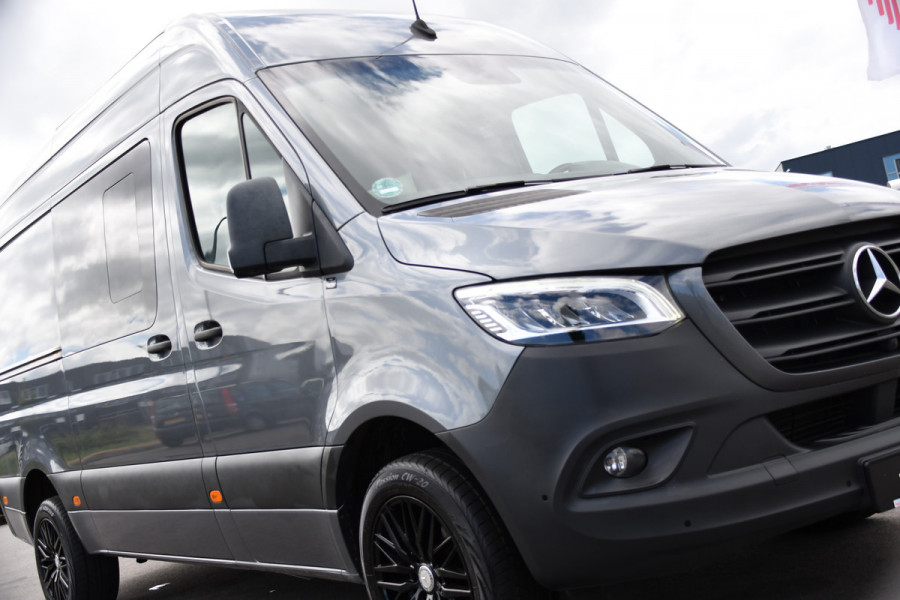 Mercedes-Benz Sprinter 319 V6 3.0 CDI L2H2 DC PB Edition 360 Camera, Cruise, Carplay, Automaat, LED, Stoelverwarming, 10,5'' Mbux, Multimedia, Geveerde stoel, 190pk, Trekhaak, Uniek!