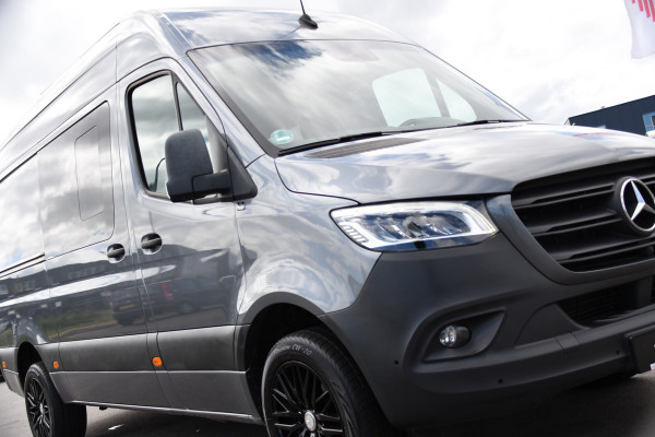 Mercedes-Benz Sprinter 319 V6 3.0 CDI L2H2 DC PB Edition 360 Camera, Cruise, Carplay, Automaat, LED, Stoelverwarming, 10,5'' Mbux, Multimedia, Geveerde stoel, 190pk, Trekhaak, Uniek!