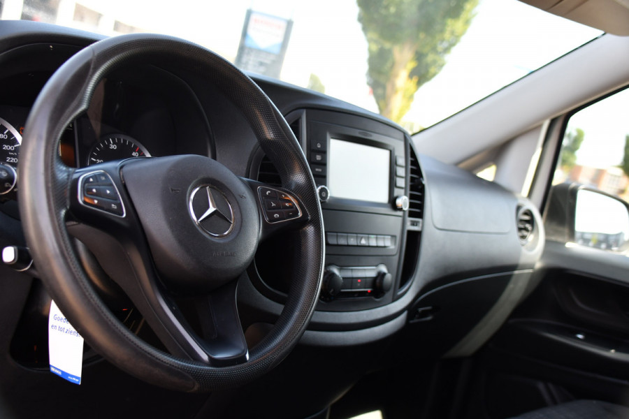 Mercedes-Benz Vito 114 CDI L2 Edition Camera, Cruise, Standkachel, Automaat, Trekhaak, 143pk, Multimedia, Stoelverwarming, Uniek!