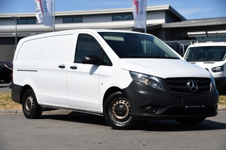 Mercedes-Benz Vito 114 CDI L2 Edition Camera, Cruise, Standkachel, Automaat, Trekhaak, 143pk, Multimedia, Stoelverwarming, Uniek!