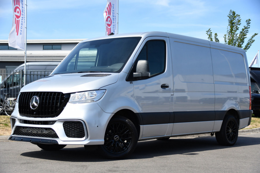 Mercedes-Benz Sprinter 317 1.9 CDI L2H1 AMG Edition Camera, Cruise, Carplay, Stoelverwarming, Clima, Geveerde Stoel, Automaat, Multimedia, Uniek!