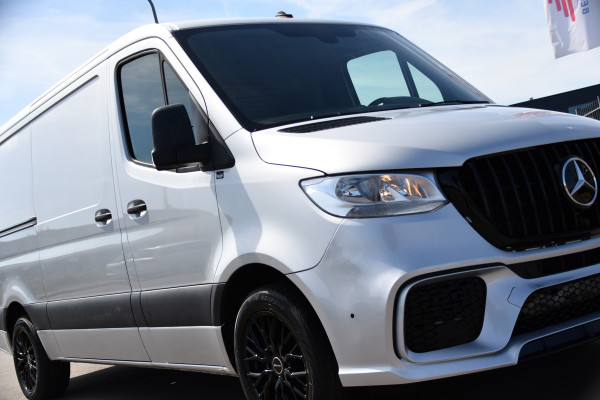Mercedes-Benz Sprinter 317 1.9 CDI L2H1 AMG Edition Camera, Cruise, Carplay, Stoelverwarming, Clima, Geveerde Stoel, Automaat, Multimedia, Uniek!