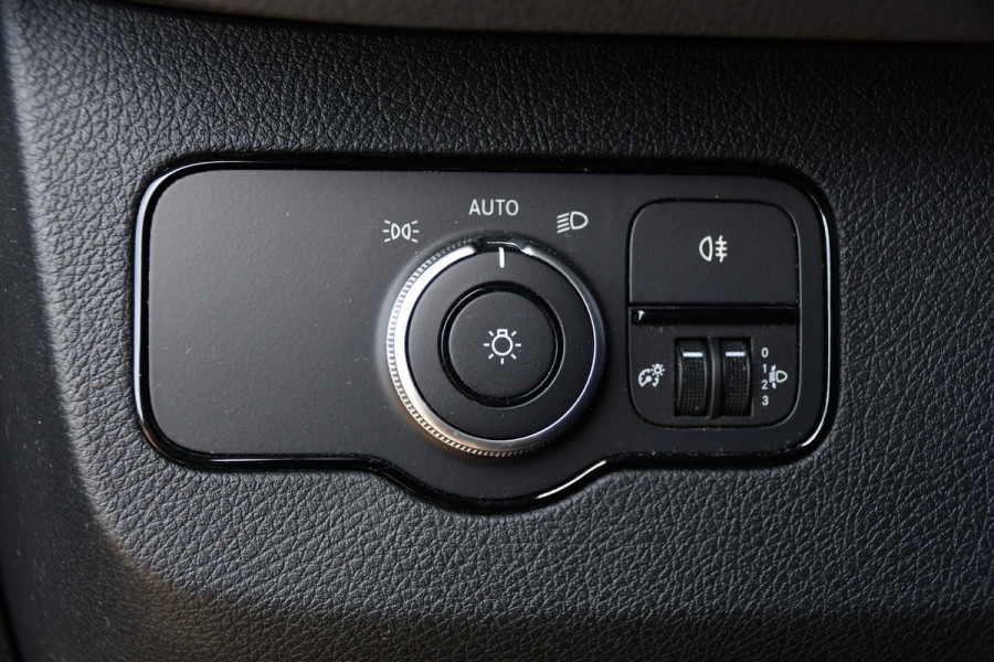 Mercedes-Benz Sprinter 317 1.9 CDI L2H1 AMG Edition Camera, Cruise, Carplay, Stoelverwarming, Clima, Geveerde Stoel, Automaat, Multimedia, Uniek!