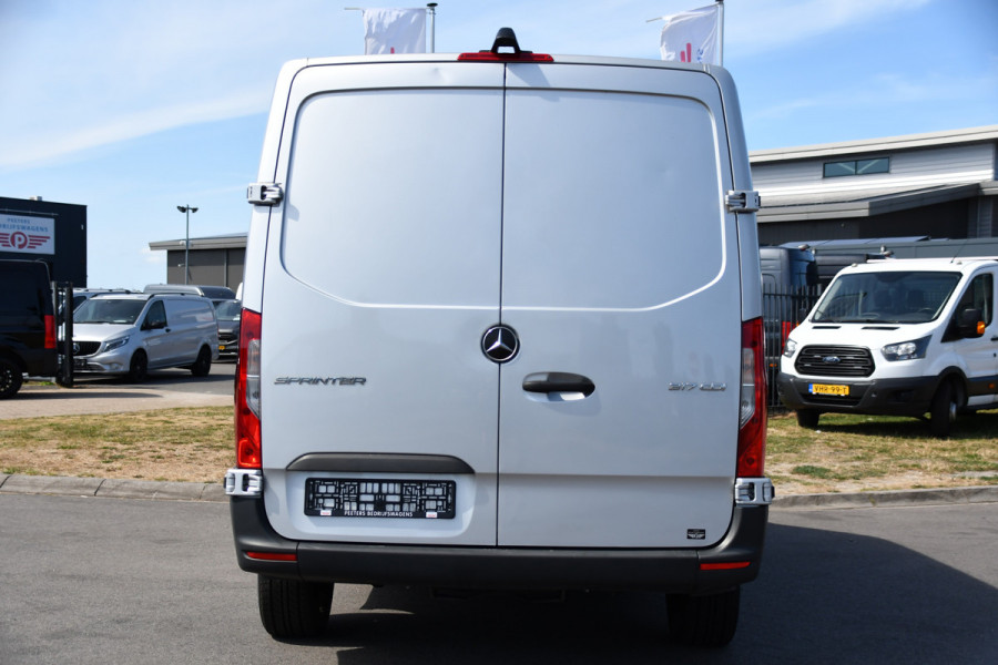 Mercedes-Benz Sprinter 317 1.9 CDI L2H1 AMG Edition Camera, Cruise, Carplay, Stoelverwarming, Clima, Geveerde Stoel, Automaat, Multimedia, Uniek!