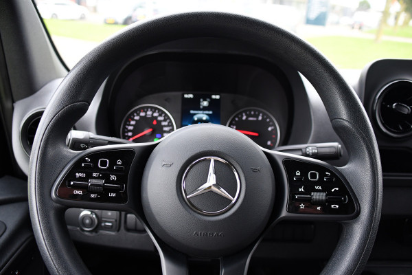 Mercedes-Benz Sprinter 317 1.9 CDI L2H1 RWD Black Edition Camera, Cruise, Carplay, 170pk, Automaat, LED, Multimedia,  Stoelverwarming, UNIEK