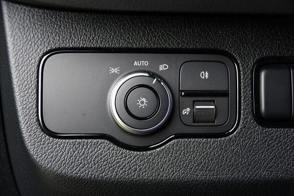 Mercedes-Benz Sprinter 317 1.9 CDI L2H1 RWD Black Edition Camera, Cruise, Carplay, 170pk, Automaat, LED, Multimedia,  Stoelverwarming, UNIEK