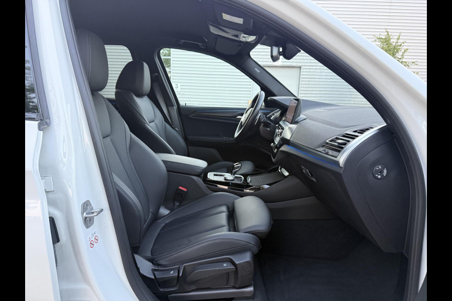 BMW X3 xDrive30e M-Sport Trekhaak Sfeerverlichting