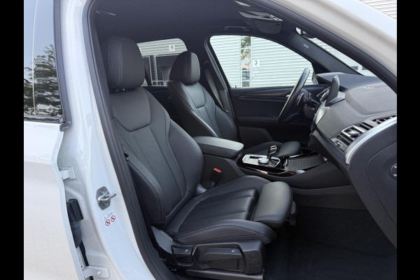 BMW X3 xDrive30e M-Sport Trekhaak Sfeerverlichting