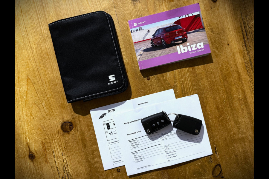 Seat Ibiza 1.5 TSI FR Business Intense LED - Apple CarPlay - 18" - Virtual Cockpit - Navigatie - Achteruitrijcamera - ACC