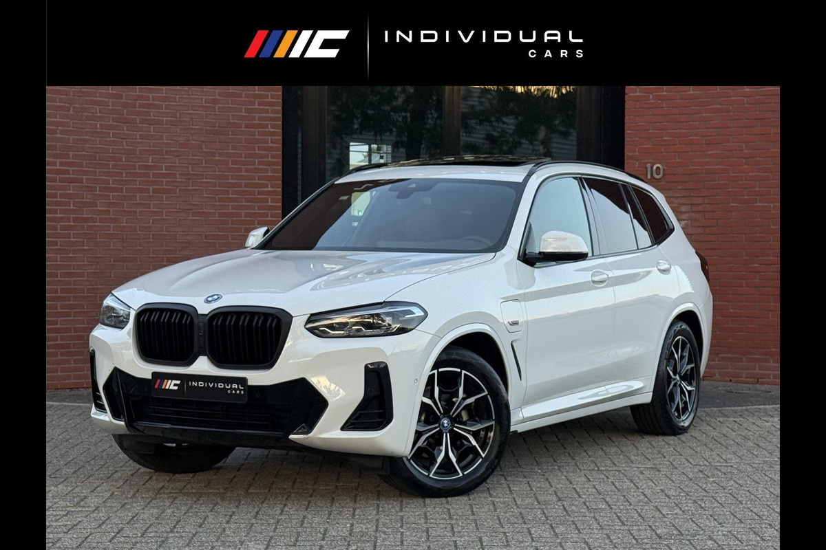 BMW X3 xDrive30e M-Sport Pano HuD Trekhaak Camera Leder