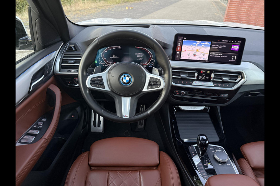 BMW X3 xDrive30e M-Sport Pano HuD Trekhaak Camera Leder