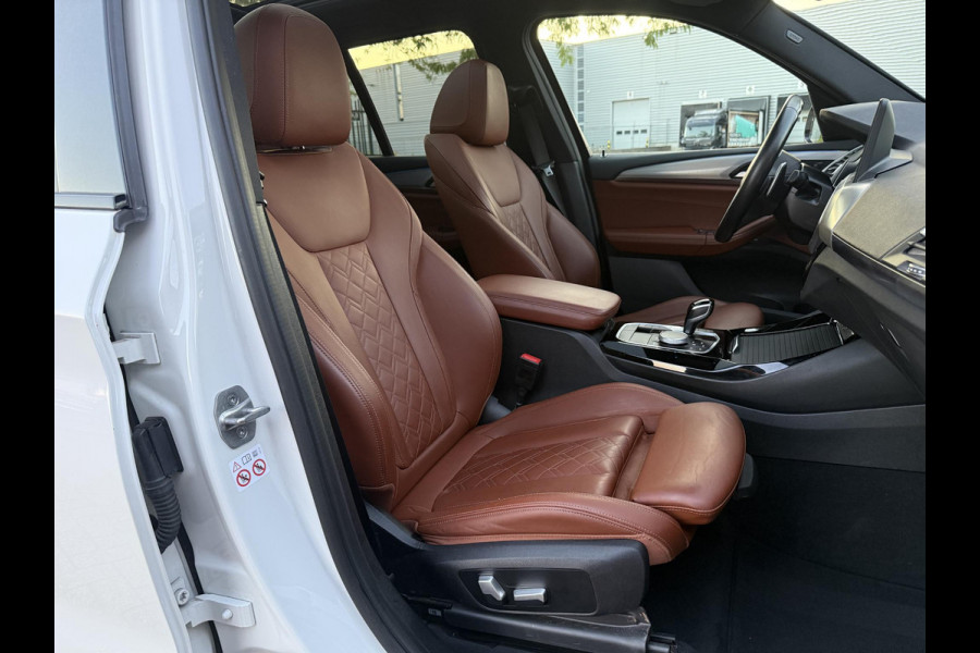 BMW X3 xDrive30e M-Sport Pano HuD Trekhaak Camera Leder