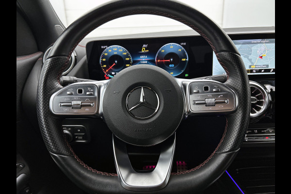 Mercedes-Benz EQA 250 Business Solution AMG 67 kWh | AMG line | MBUX wide screen | Designo grijs | Stoelverwarming | Achteruitrij camera Inclusief 24 maanden MB Certified garantie voor Europa.