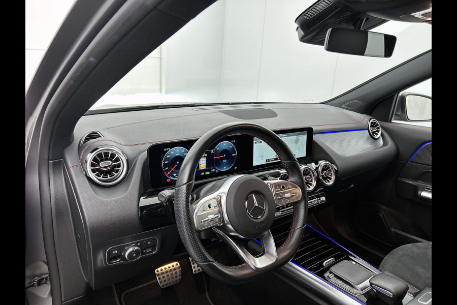 Mercedes-Benz EQA 250 Business Solution AMG 67 kWh | AMG line | MBUX wide screen | Designo grijs | Stoelverwarming | Achteruitrij camera Inclusief 24 maanden MB Certified garantie voor Europa.