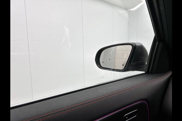 Mercedes-Benz EQA 250 Business Solution AMG 67 kWh | AMG line | MBUX wide screen | Designo grijs | Stoelverwarming | Achteruitrij camera Inclusief 24 maanden MB Certified garantie voor Europa.