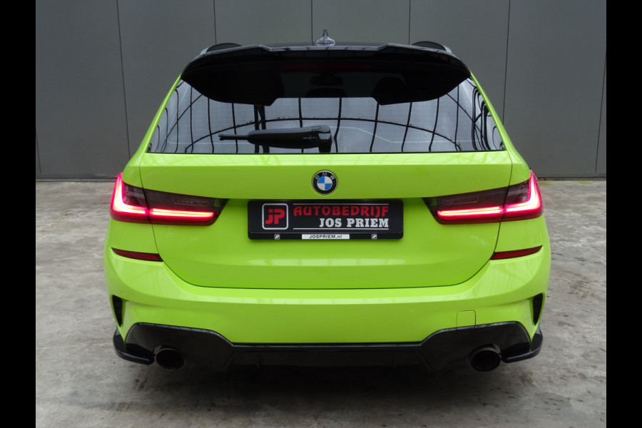 BMW 3 Serie Touring 318i M-Performance * EYE CATCHER * 330 PK !!
