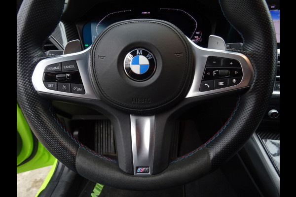 BMW 3 Serie Touring 318i M-Performance * EYE CATCHER * 330 PK !!