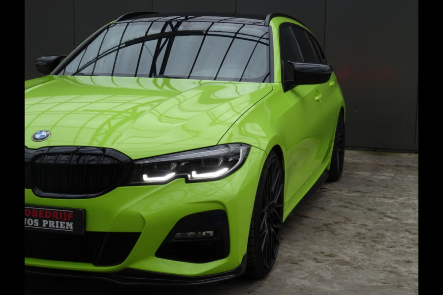 BMW 3 Serie Touring 318i M-Performance * EYE CATCHER * 330 PK !!