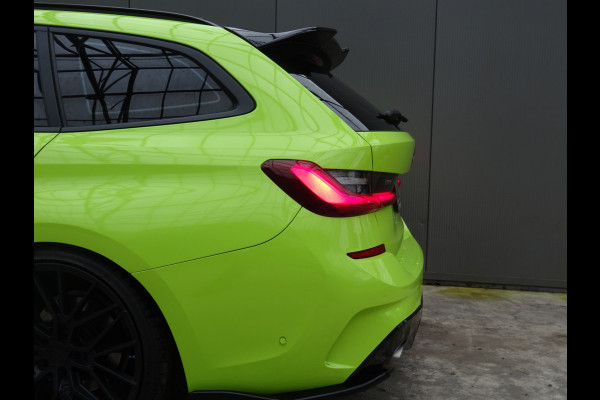 BMW 3 Serie Touring 318i M-Performance * EYE CATCHER * 330 PK !!