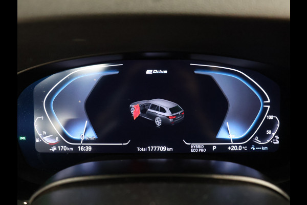 BMW 5 Serie Touring 530e M Sport [SCHUIFKANTELDAK, ELEKTRISCHE TREKHAAK, APPLE CARPLAY, STOELVERWARMING, MEMORY, DIGITAL DASH, CAMERA, CRUISE CONTROL, PDC V + A, NAVIGATIE, NIEUWSTAAT]