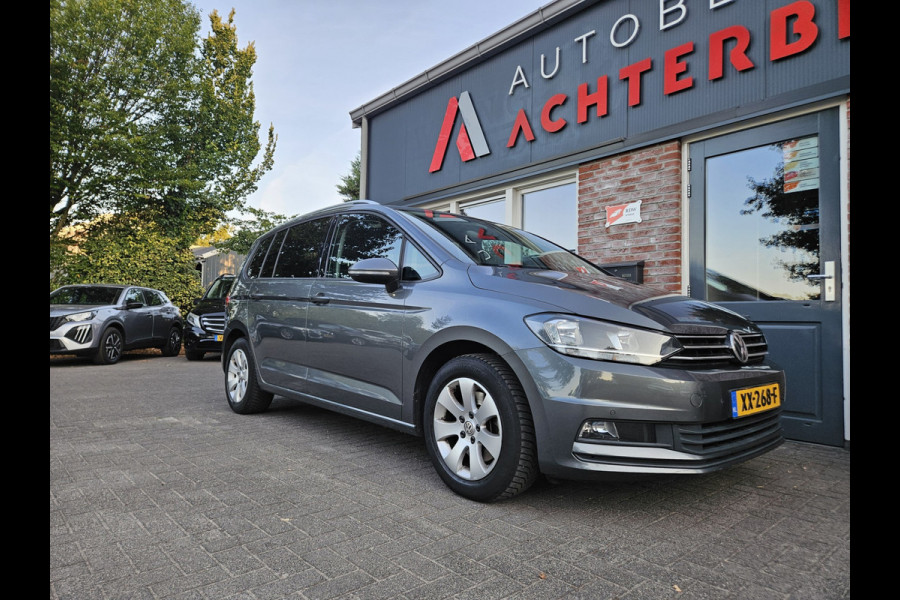 Volkswagen Touran 1.0 TSI Comfortline Business Carplay! Trekhaak! Airco/Clima! Cruise Control! Nette Auto!