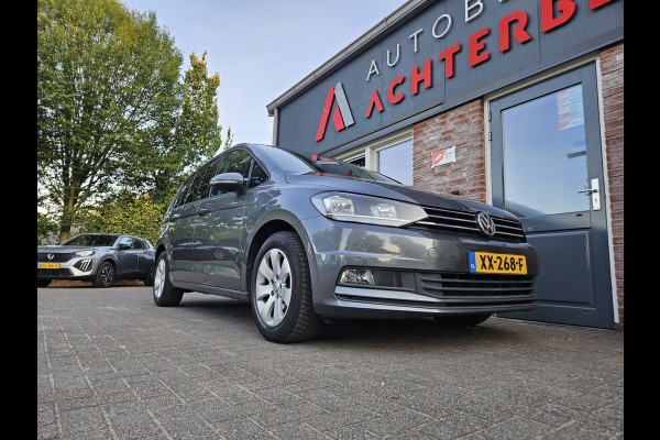 Volkswagen Touran 1.0 TSI Comfortline Business Carplay! Trekhaak! Airco/Clima! Cruise Control! Nette Auto!