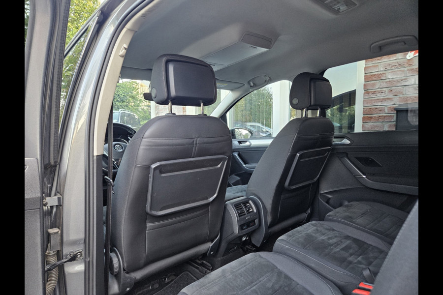 Volkswagen Touran 1.0 TSI Comfortline Business Carplay! Trekhaak! Airco/Clima! Cruise Control! Nette Auto!