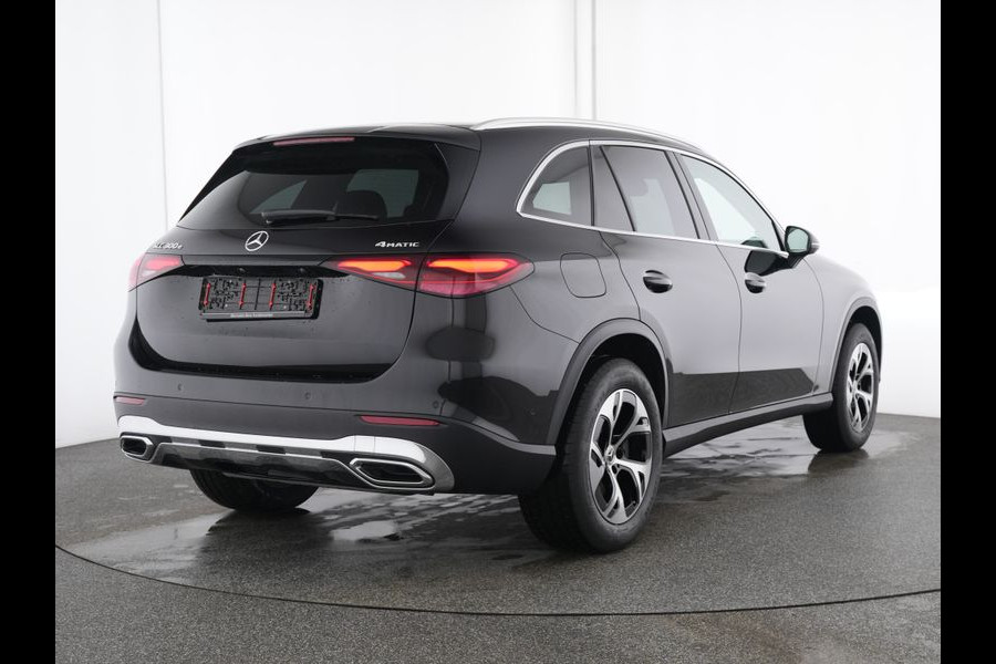 Mercedes-Benz GLC 300 e 4MATIC Plug-In Hybride | Trekhaak | Memory voorstoelen | Stuur en Stoelverwarming | Dode Hoek Ass. | CarPlay | Inclusief 24 maanden MB Certified garantie voor Europa.