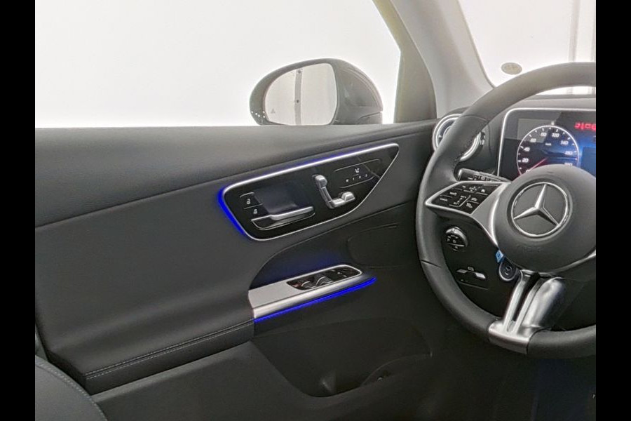 Mercedes-Benz GLC 300 e 4MATIC Plug-In Hybride | Trekhaak | Memory voorstoelen | Stuur en Stoelverwarming | Dode Hoek Ass. | CarPlay | Inclusief 24 maanden MB Certified garantie voor Europa.
