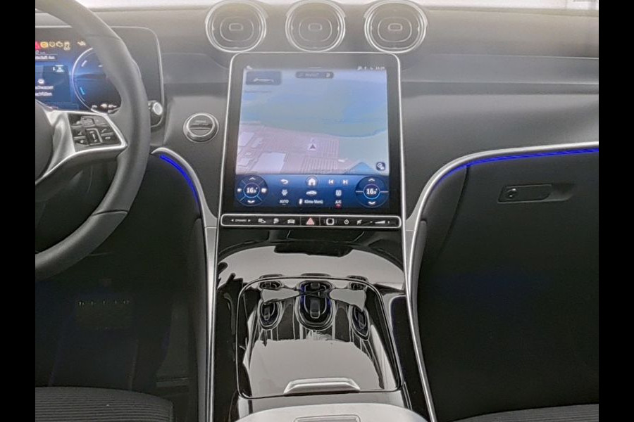 Mercedes-Benz GLC 300 e 4MATIC Plug-In Hybride | Trekhaak | Memory voorstoelen | Stuur en Stoelverwarming | Dode Hoek Ass. | CarPlay | Inclusief 24 maanden MB Certified garantie voor Europa.