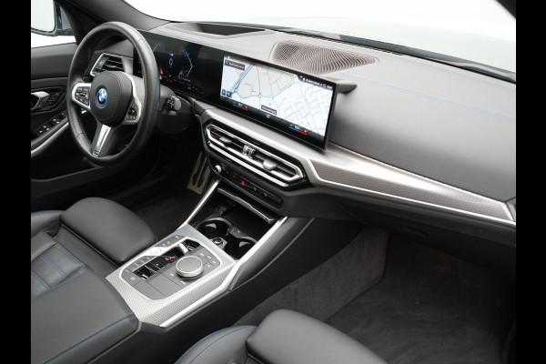 BMW 3 Serie Touring 320e M Sport PHEV SOH 95,9 Dealer O.H | Panodak | Adaptive Cruise | Head Up | Camera | Lederen Sportstoelen Memory & Verwarmd | Blis | Widescreen Navi | Keyless | Apple Carplay | DAB | 18"L.M | Plug In Hybrid