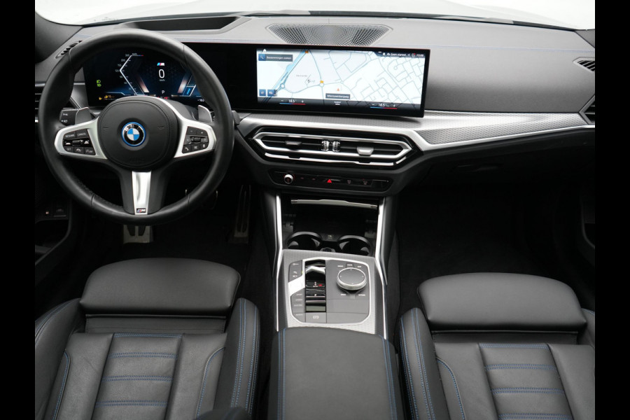 BMW 3 Serie Touring 320e M Sport PHEV SOH 95,9 Dealer O.H | Panodak | Adaptive Cruise | Head Up | Camera | Lederen Sportstoelen Memory & Verwarmd | Blis | Widescreen Navi | Keyless | Apple Carplay | DAB | 18"L.M | Plug In Hybrid