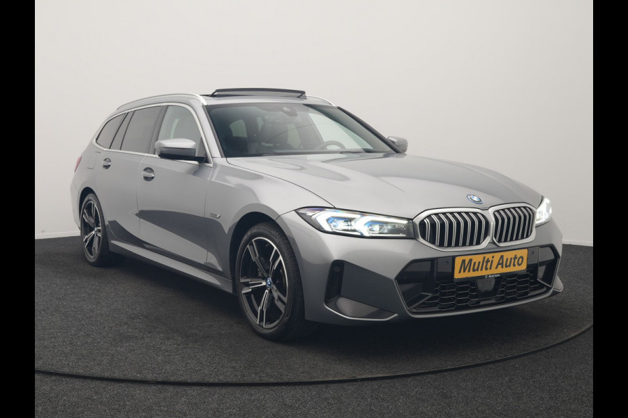 BMW 3 Serie Touring 320e M Sport PHEV SOH 95,9 Dealer O.H | Panodak | Adaptive Cruise | Head Up | Camera | Lederen Sportstoelen Memory & Verwarmd | Blis | Widescreen Navi | Keyless | Apple Carplay | DAB | 18"L.M | Plug In Hybrid
