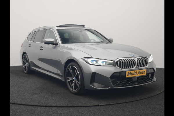 BMW 3 Serie Touring 320e M Sport PHEV SOH 95,9 Dealer O.H | Panodak | Adaptive Cruise | Head Up | Camera | Lederen Sportstoelen Memory & Verwarmd | Blis | Widescreen Navi | Keyless | Apple Carplay | DAB | 18"L.M | Plug In Hybrid