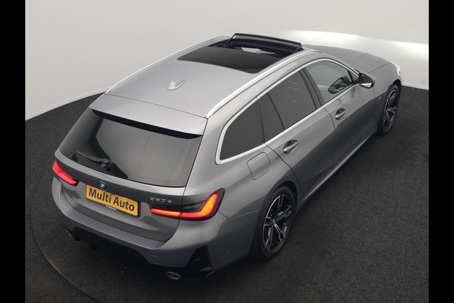 BMW 3 Serie Touring 320e M Sport PHEV SOH 95,9 Dealer O.H | Panodak | Adaptive Cruise | Head Up | Camera | Lederen Sportstoelen Memory & Verwarmd | Blis | Widescreen Navi | Keyless | Apple Carplay | DAB | 18"L.M | Plug In Hybrid