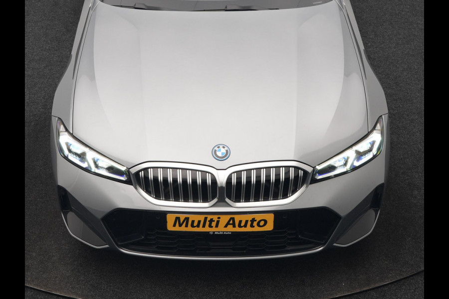 BMW 3 Serie Touring 320e M Sport PHEV SOH 95,9 Dealer O.H | Panodak | Adaptive Cruise | Head Up | Camera | Lederen Sportstoelen Memory & Verwarmd | Blis | Widescreen Navi | Keyless | Apple Carplay | DAB | 18"L.M | Plug In Hybrid