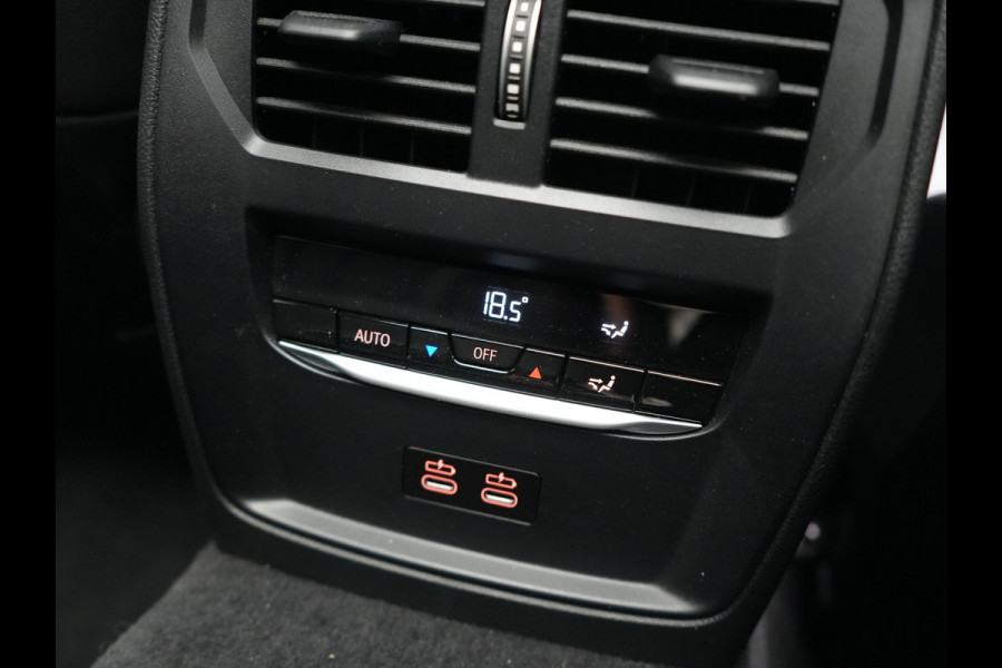 BMW 3 Serie Touring 320e M Sport PHEV SOH 95,9 Dealer O.H | Panodak | Adaptive Cruise | Head Up | Camera | Lederen Sportstoelen Memory & Verwarmd | Blis | Widescreen Navi | Keyless | Apple Carplay | DAB | 18"L.M | Plug In Hybrid