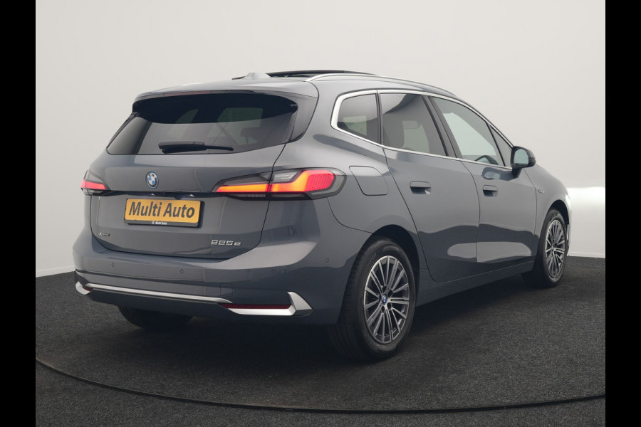 BMW 2 Serie Active Tourer 225e xDrive Luxury Line PHEV 245pk Dealer O.H | Trekhaak | Panodak | Adaptive Cruise | Lederen Sportstoelen Massage & Memory | Stoelen & Stuur Verwarmd | Blis | Sfeerverlichting | Apple Carplay | Widescreen Navigatie | Plug In Hybrid |