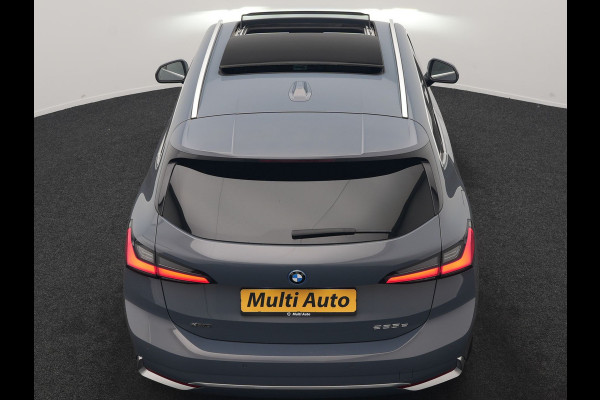 BMW 2 Serie Active Tourer 225e xDrive Luxury Line PHEV 245pk Dealer O.H | Trekhaak | Panodak | Adaptive Cruise | Lederen Sportstoelen Massage & Memory | Stoelen & Stuur Verwarmd | Blis | Sfeerverlichting | Apple Carplay | Widescreen Navigatie | Plug In Hybrid |