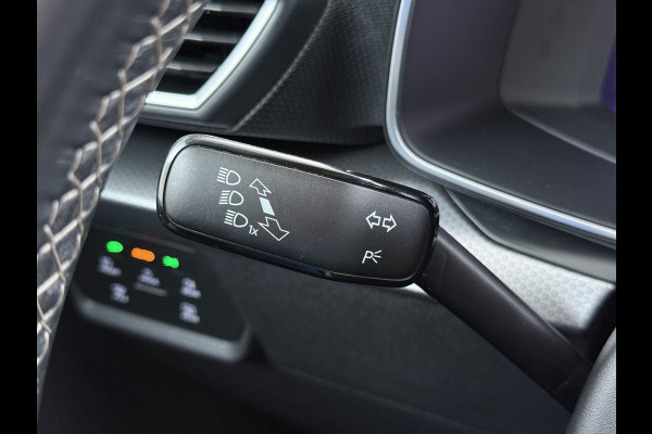 Seat Leon Sportstourer 1.5TSI 131PK Adap.Cruise Trekhaak 3-Zone Ecc Camera Navi Apple Carplay Android Auto Pdc Style Business Intense Lmv Led Bluetooth Keyless Isofix 1.400KG Trekgewicht Rijstrooksensor 1e Eigenaar Dealeronderhouden Origineel Nederlandse Auto