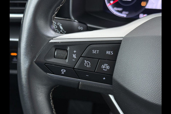 Seat Leon Sportstourer 1.5TSI 131PK Adap.Cruise Trekhaak 3-Zone Ecc Camera Navi Apple Carplay Android Auto Pdc Style Business Intense Lmv Led Bluetooth Keyless Isofix 1.400KG Trekgewicht Rijstrooksensor 1e Eigenaar Dealeronderhouden Origineel Nederlandse Auto