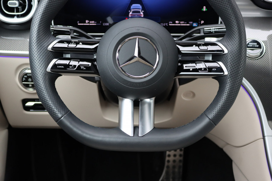 Mercedes-Benz CLE Coupé 300 e AMG Line | Panoramadak | Distronic | Massage | Stoelventilatie | Digital Light | Verwarmd Stuurwiel | Memory | Keyless Go | Leder |