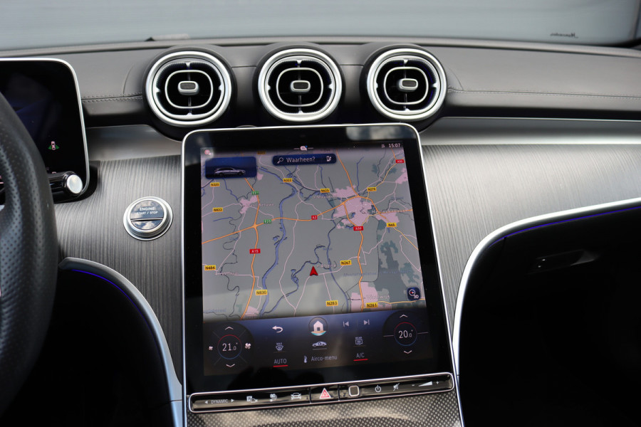 Mercedes-Benz C-Klasse Estate 300 e AMG Line | Distronic | Panoramadak | Memory | Surround Camera | Verwarmd Stuurwiel | Carplay | Sfeerverlichting Premium |