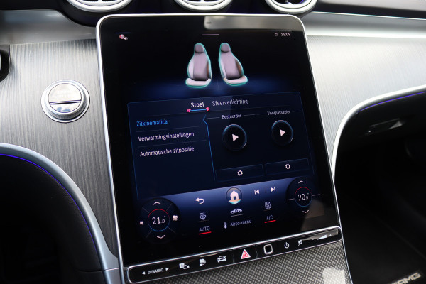 Mercedes-Benz C-Klasse Estate 300 e AMG Line | Distronic | Panoramadak | Memory | Surround Camera | Verwarmd Stuurwiel | Carplay | Sfeerverlichting Premium |