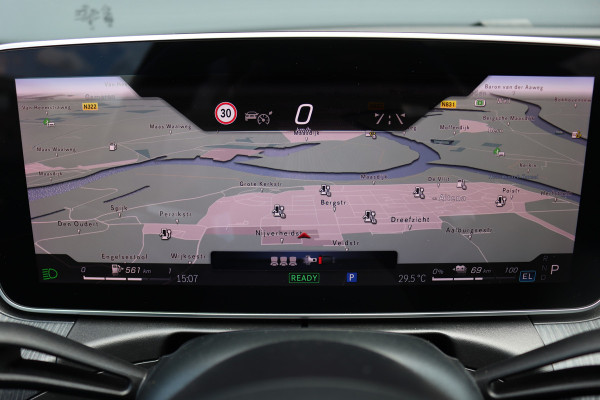 Mercedes-Benz C-Klasse Estate 300 e AMG Line | Distronic | Panoramadak | Memory | Surround Camera | Verwarmd Stuurwiel | Carplay | Sfeerverlichting Premium |